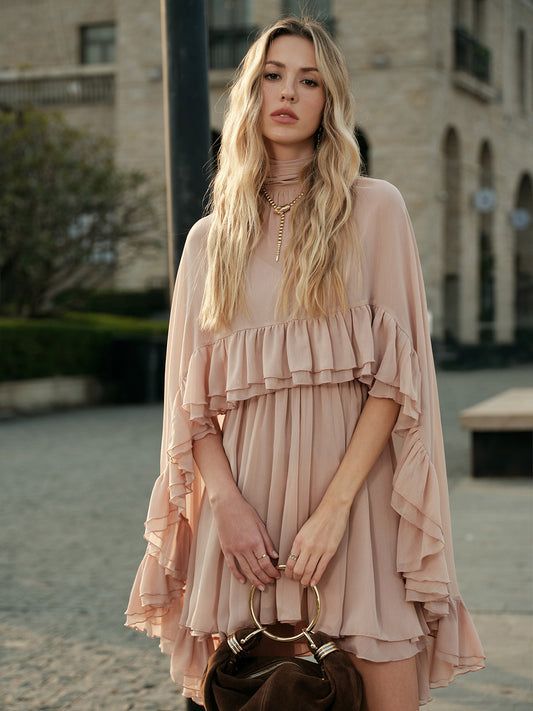 Damen Chiffon Kleid mit Rüschen | Elegantes Cape-Detail für besondere Anlässe 0