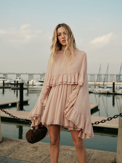 Damen Chiffon Kleid mit Rüschen | Elegantes Cape-Detail für besondere Anlässe 4