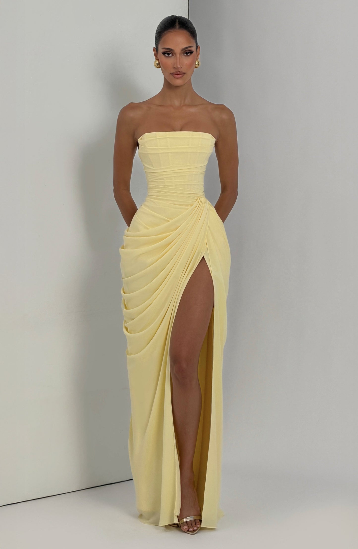 Damen Elegantes Chiffon Maxikleid | Asymmetrisches Trägerloses Abendkleid