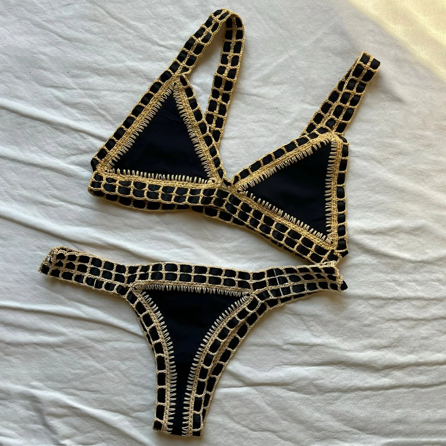 Damen Häkel Bikini | Sexy Push-Up Badeanzug mit Niedriger Taille | Modisch für Sommer und Strand