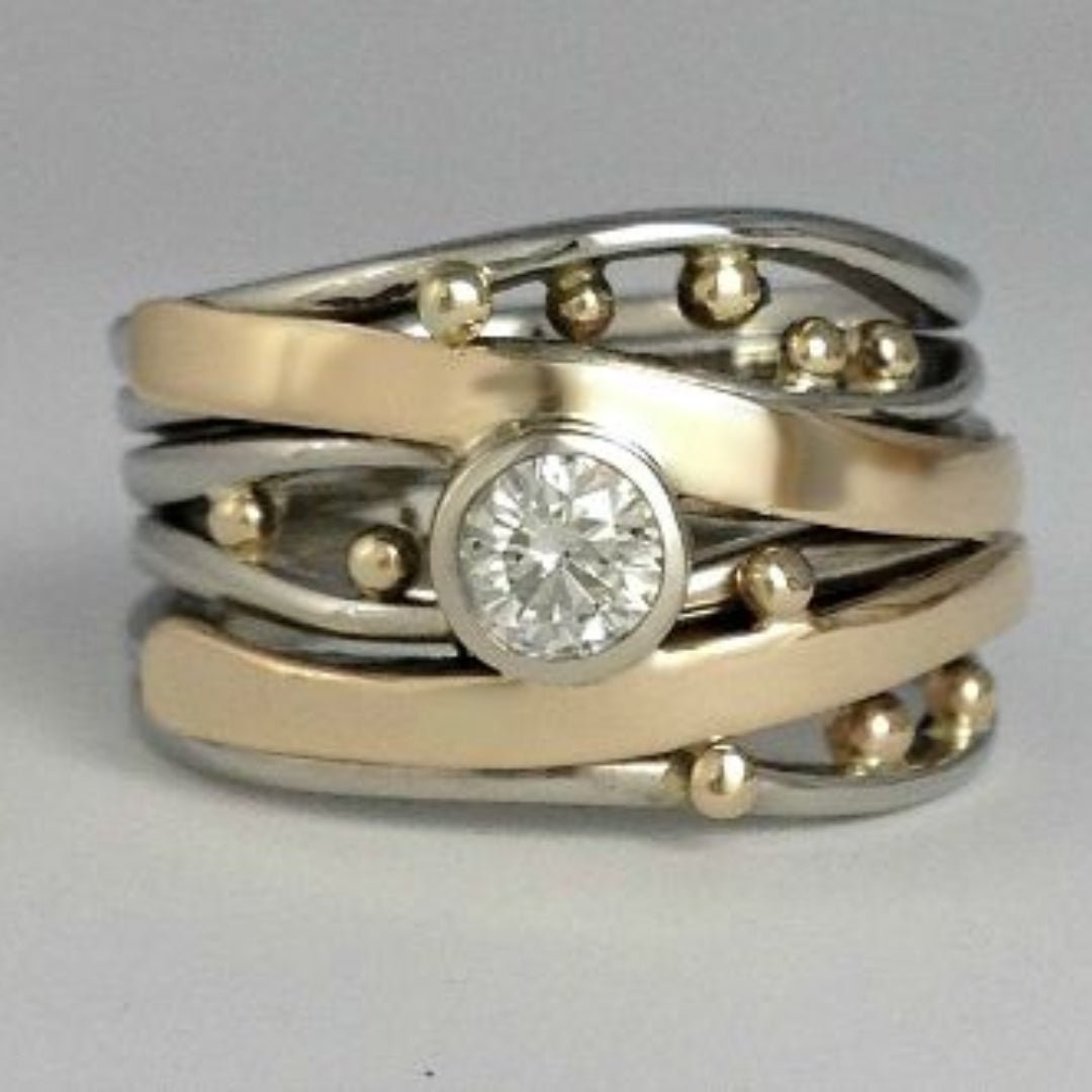 Damen Vintage Zirkonia Ring | Elegantes Gold-Intarsien Schmuckstück mit Funkelnden Steinen