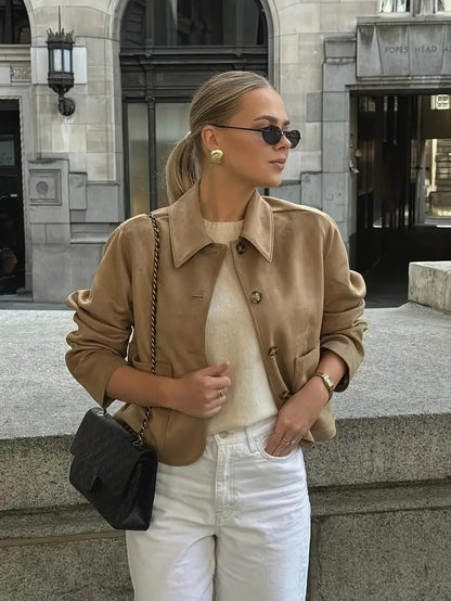 Damen Synthetische Wildlederjacke | Elegante Camel Button-Down Jacke